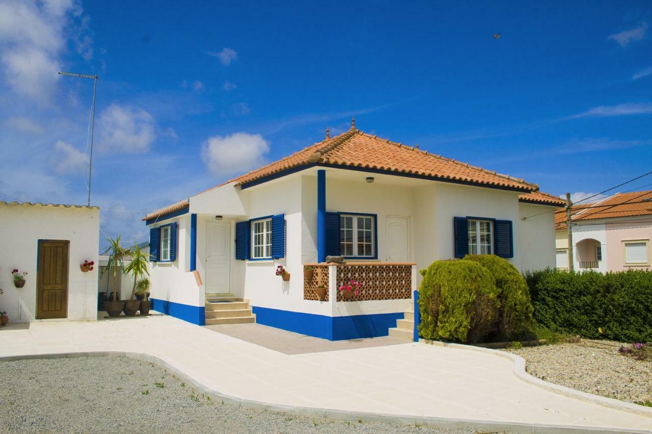 Casal Do Gois Guest House Atouguia Da Baleia Exterior photo